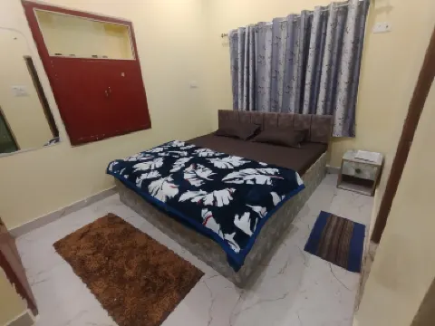Sudarshan Home Stay Hotels near Godowliya