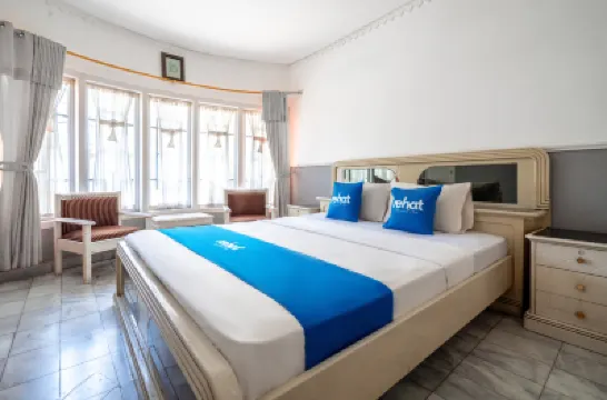 Rehat at Hotel Patradissa Stasiun Bandung Hotels near Bandung Train Station