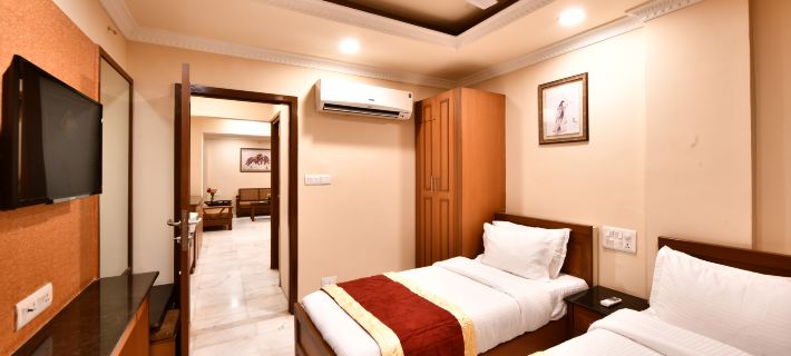 Click White House Residency, Vadodara Hotels in Vadodara