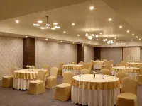 Click Hotel Jaipur, Raja Park Hotels near Pink Square Mall