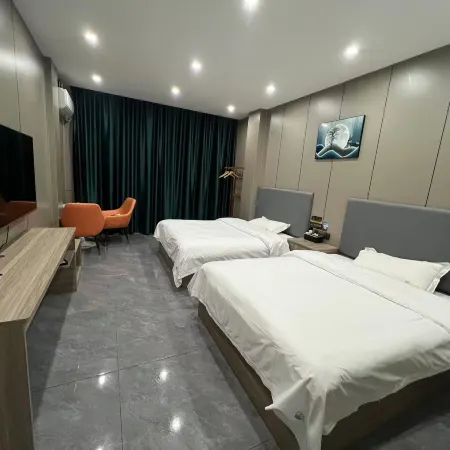 Luliang Shiguang Smart Hotel (Totem Commercial Center)