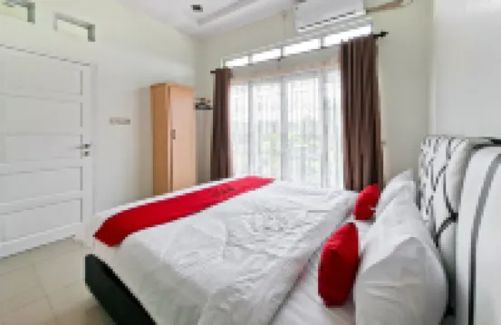 RedDoorz near Living World Pekanbaru โรงแรมใน