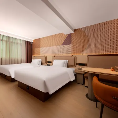 Orange Hotel