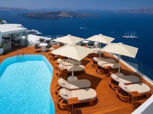 Sun Rocks Boutique Hotel | Caldera View Suites & Sunset Dining Experience