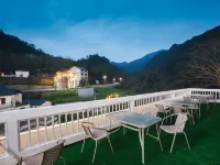 Sanqing Mountain Lifeng Hotel (Gangshou Cableway Store) Hotels in Dexing