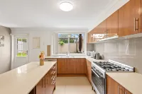 Comfortable Private Rooms – Steps from Train Station