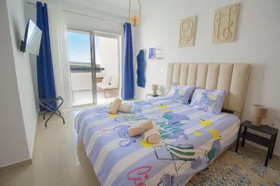 La Perle Dorée • Sea View Apartment in Resort • Pools Access Hotels in 