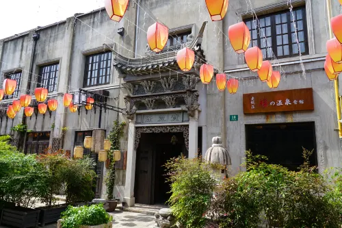 Zen Spring Hot Spring Resort (Shanghai Chuansha Ancient Town)