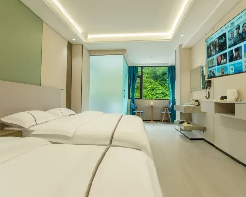 Mercure Hotel(Condine Bus Station) Hotels in Kangding