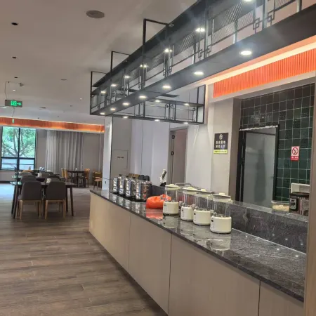 Linyi Kaleston International Hotel