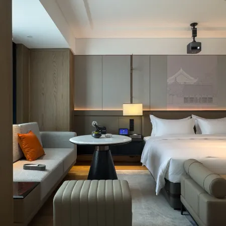 Junyi Fortune Grand Hotel (Zhengxi North Shopping Mall Outlet)