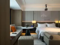Junyi Fortune Grand Hotel - parcheggio