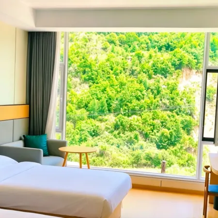 Eman Yinlu All Seasons Homestay (Guan'egou Grand Scenic Area)