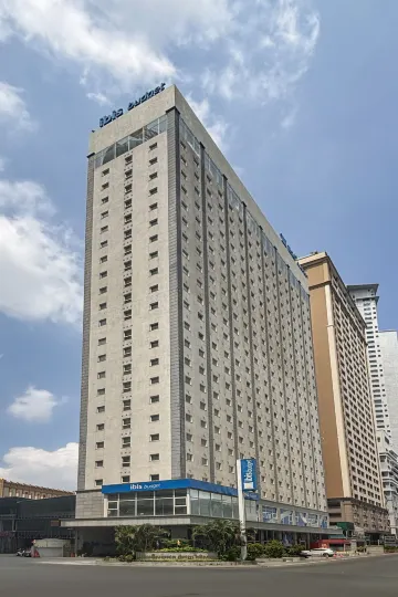 Ibis Budget Phnom Penh Riverside