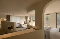 Ananda · World Encounter Cliff Infinity Pool Panorama Inn