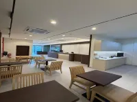 Coastline Hotel 6 Avenue Port Dickson Отели рядом с достопримечательностью «Мечеть Кариах @ Букит Пеландук»