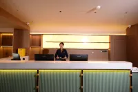 Urumqi Youjia Hotel (Hongshan Jade Antique City) - balcony