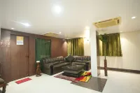 Hotel Sapphire Inn