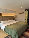 Xishe Qinghuan Sky Private Hot Spring & Terrace Garden Hotel