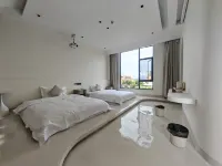 Banyin Homestay - parking