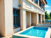 Seaside Summer Solstice Homestay (Anaya | Gold Coast) - Pools