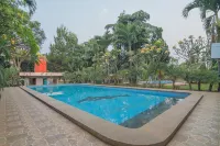 RedDoorz Plus @ Hotel Negeri Baru Lodaya Puncak - Pensionat