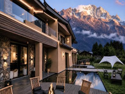Fragrance Hotel