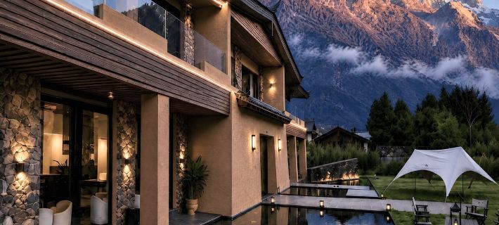 Fragrance Hotel Hotels in Yulong