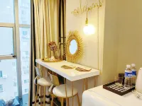 Chunxi Baidi Designer Apartment - 2성급