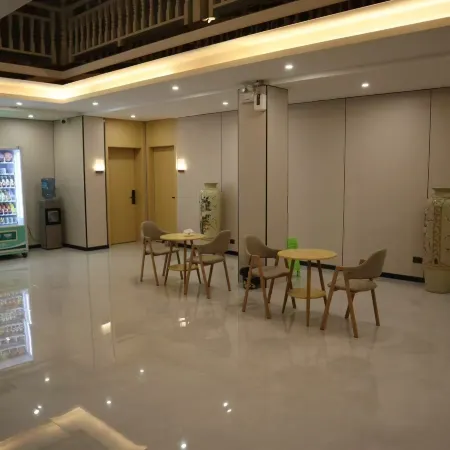 Gulin Huanghua Yitian Hotel