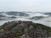 Tianhe Lanyue Homestay (Xijiang Qianhu Miao Village West Gate Tourist Center) - 마운틴 뷰