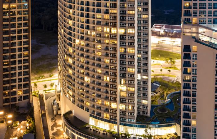UHF HOTELS & RESORTS PINETREE