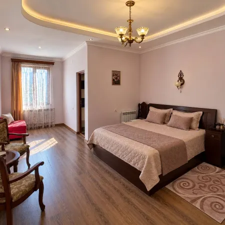 Christy Hotel