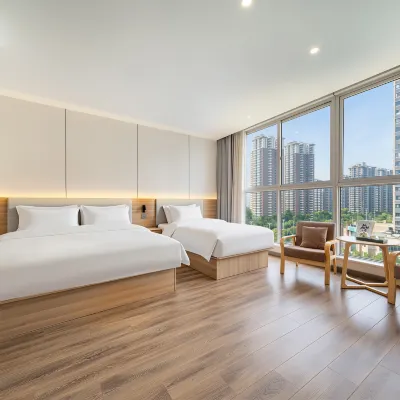 Silk Road Hotel Hotel dekat Taman Wenjing