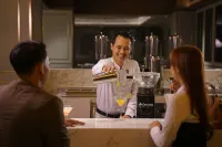 Mercure Surabaya Manyar - bar