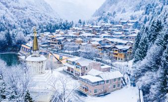 Yang Yuhade China's most beautiful Tibetan village