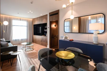 Catalonia Barcelona Plaza