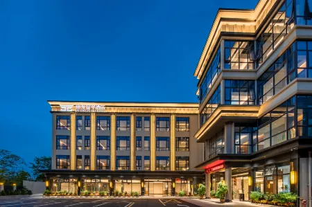 Jinlong Fuhua Hotel (Pingshan High-speed Railway Station) Отели рядом со станцией Shenzhen Pingshan Railway Station