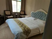 Ningshan Crown Fengxuan Hotel