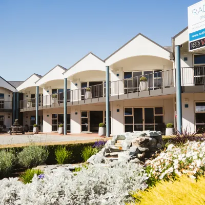 Radfords on the Lake Hotels near Punanga Manu o Te Anau / Te Anau Bird Sanctuary
