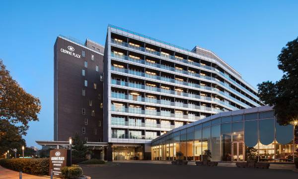 IHG - Crown Plaza Shanghai Xiayang Lake