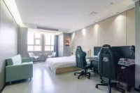 Xichuan Xingxuan E-sports Theme Hotel