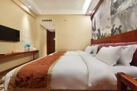 Jinyi Holiday Hotel (Guilin Railway Station South Zhongshan Road)
