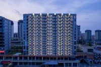 Lakeside Hotel Deman Hotels near Deng Xiaoping Former Residence Museum