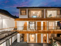 Mount Fanjing Mountain B&B Hotels near Fanjingshan Buddhist Culture Park