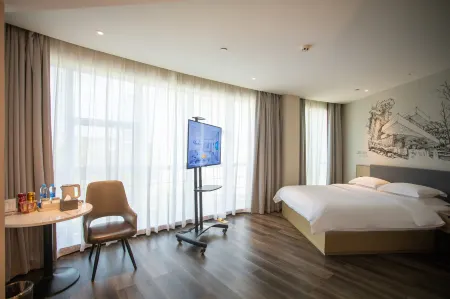 Pingxiang Qinlu Boutique Hotel (Runda International Store) Отели рядом с достопримечательностью «Jiangxi Polytechnic College (East Campus)»