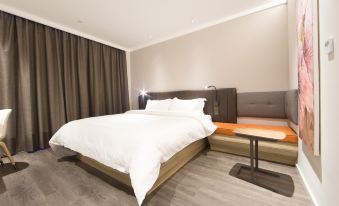 Hanting Youjia Hotel (Yancheng Dafeng Nanxiang Road)