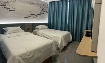 Wanzai Mengying Light Luxury Hotel (Industrial Park)