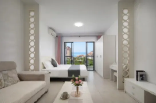 Yunshang·Manju Homestay (Sanya Bay Road)