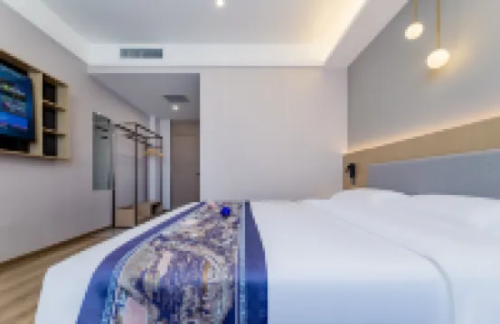 Boai Hotel (Hohhot Hailiang Square Railway Station) Hotels near Gongzhufu Park